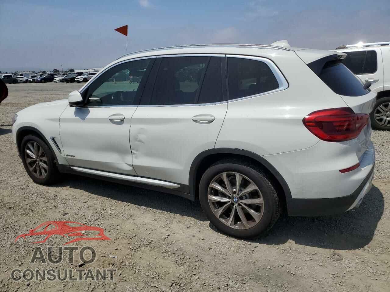 BMW X3 2018 - 5UXTR9C55JLD64348