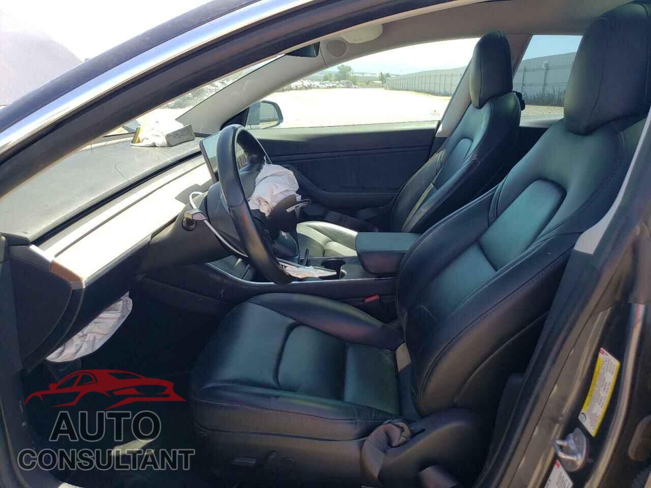 TESLA MODEL 3 2018 - 5YJ3E1EA7JF058275