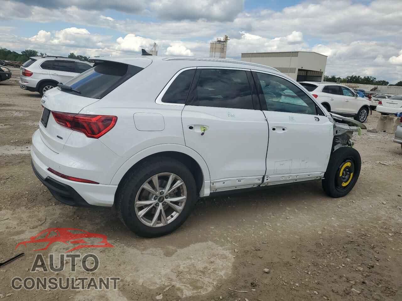 AUDI Q3 2023 - WA1EECF3XP1118615