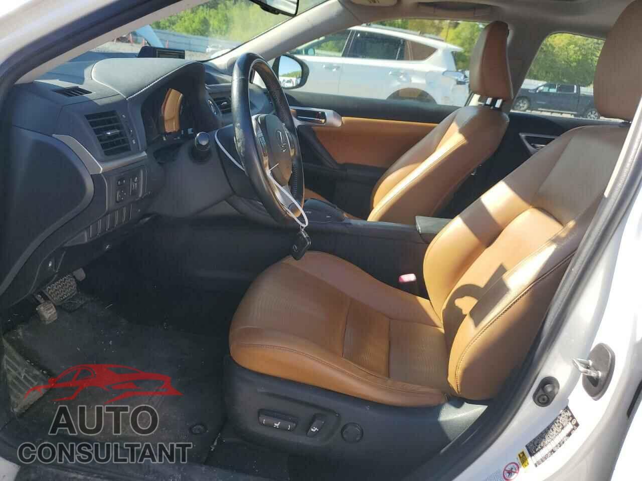 LEXUS CT 200 2011 - JTHKD5BH0B2046799