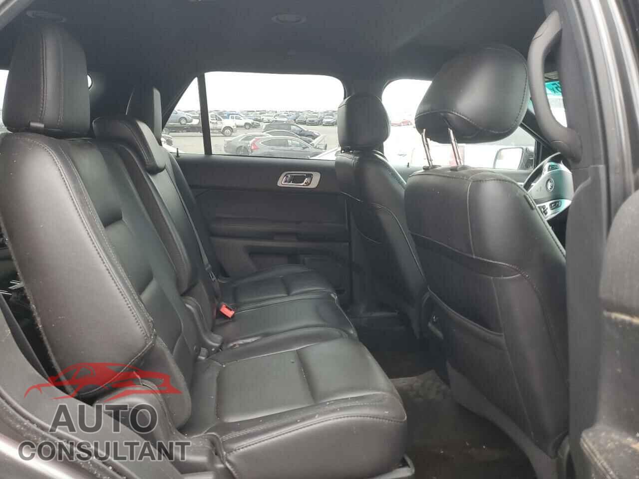 FORD EXPLORER 2015 - 1FM5K7D85FGA31863
