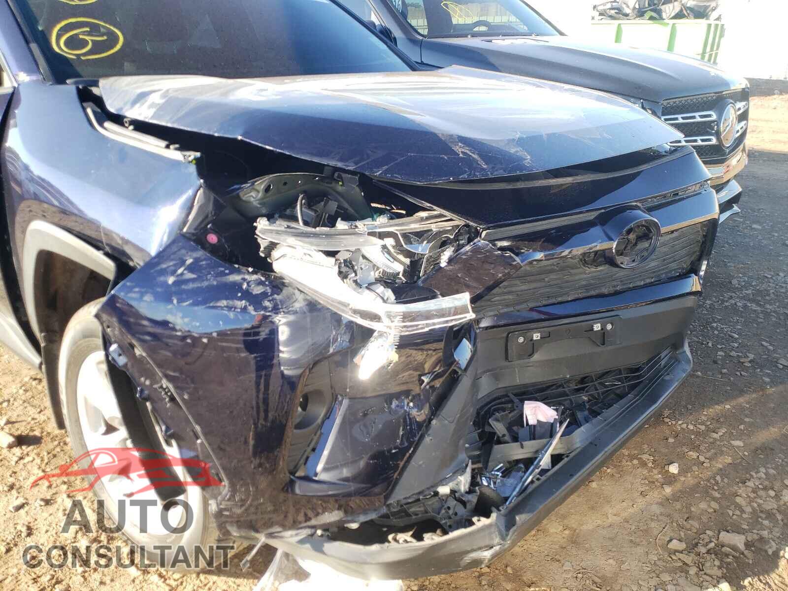 TOYOTA RAV4 2021 - JTMP1RFVXMD073099