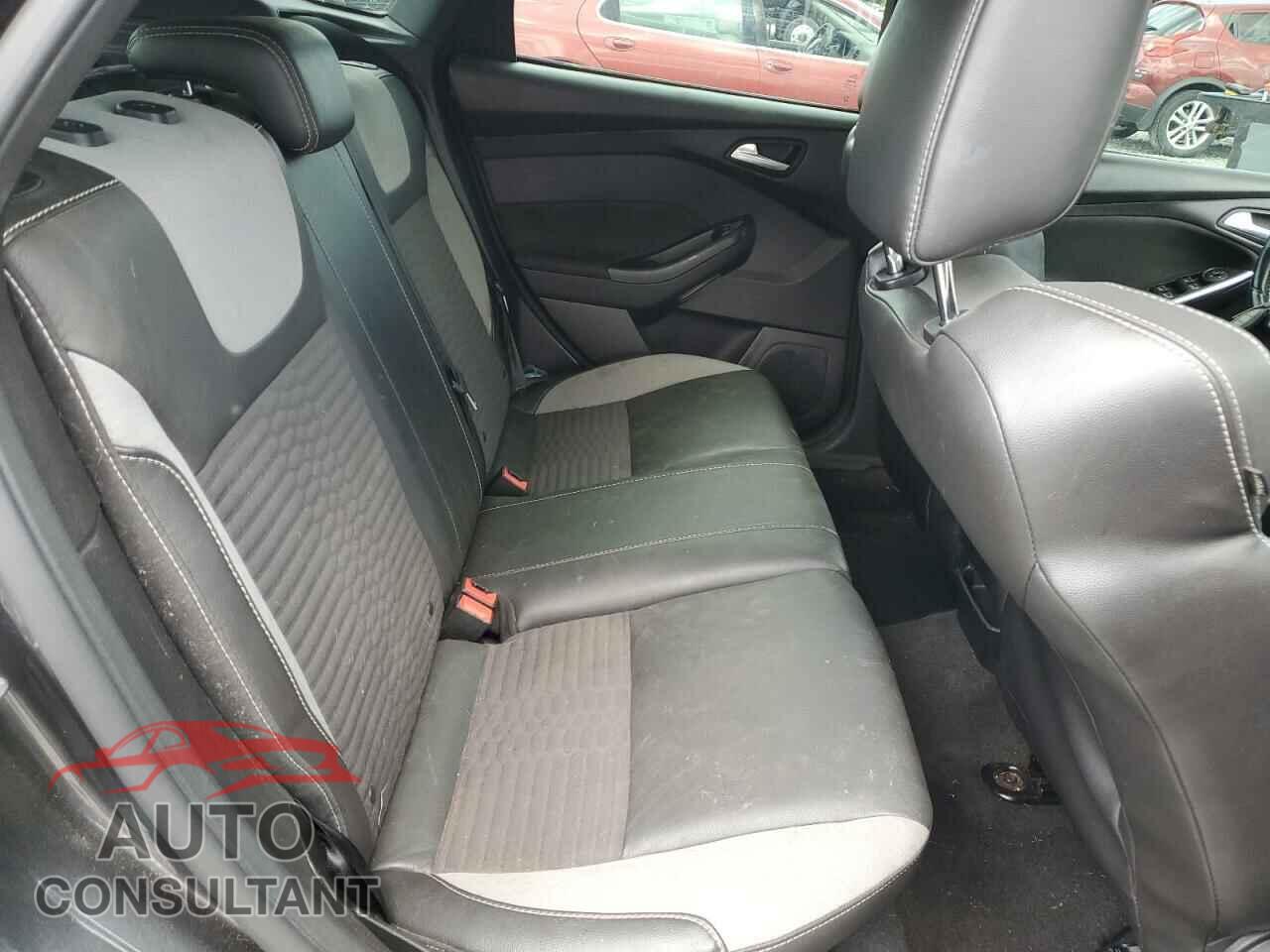 FORD FOCUS 2016 - 1FADP3L93GL406345