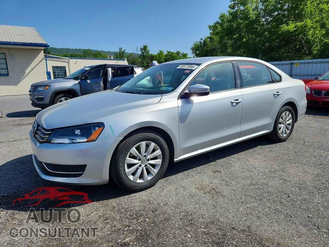 VOLKSWAGEN PASSAT 2014 - 1VWAP7A30EC007812