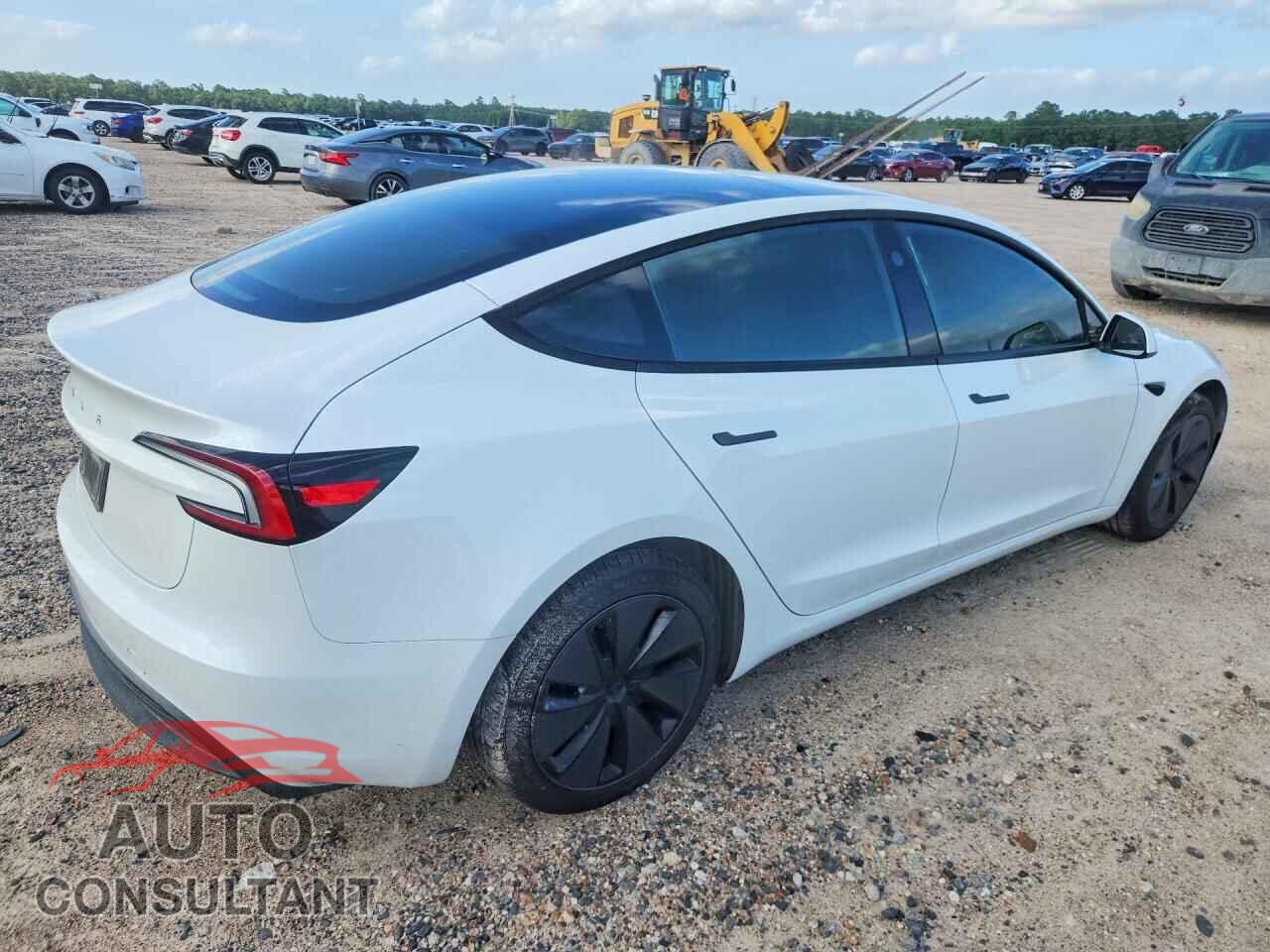 TESLA MODEL 3 2025 - 5YJ3E1EA2SF034693