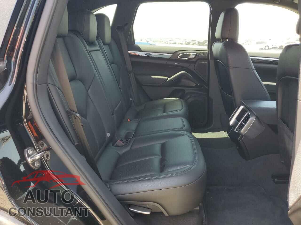 PORSCHE CAYENNE 2016 - WP1AA2A22GLA09335