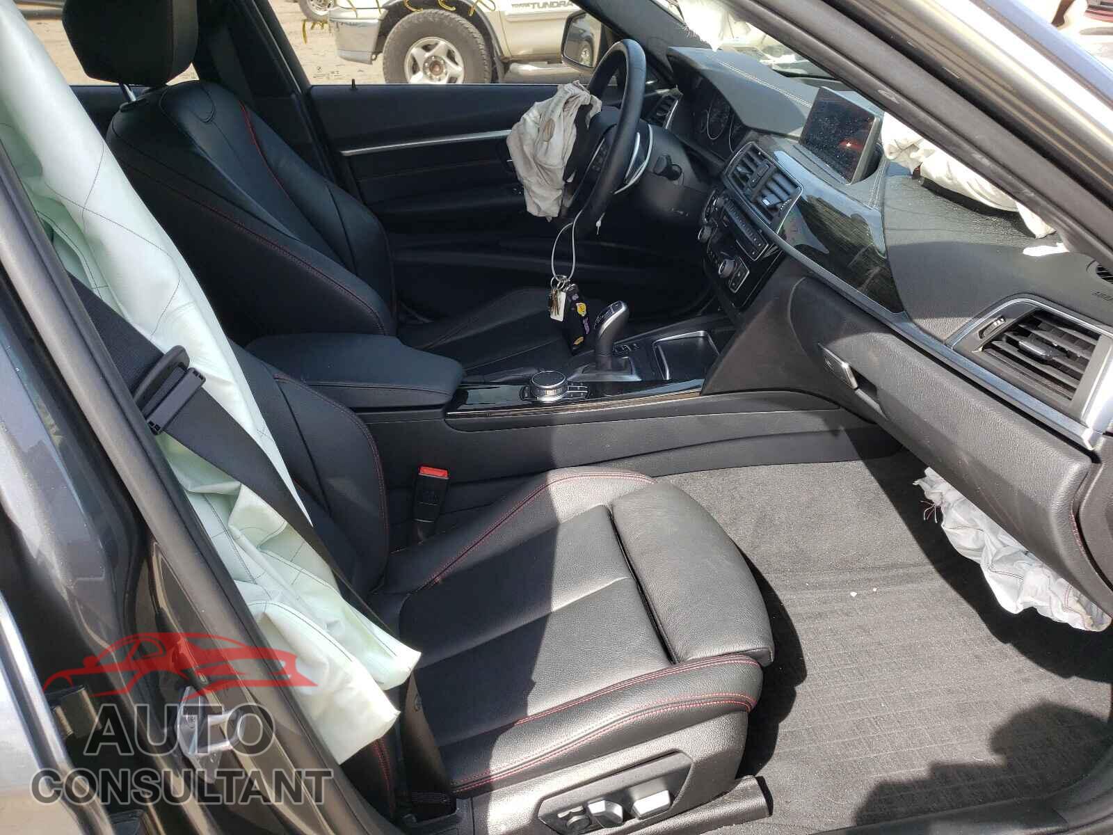 BMW 3 SERIES 2018 - WBA8E5C51JA507605
