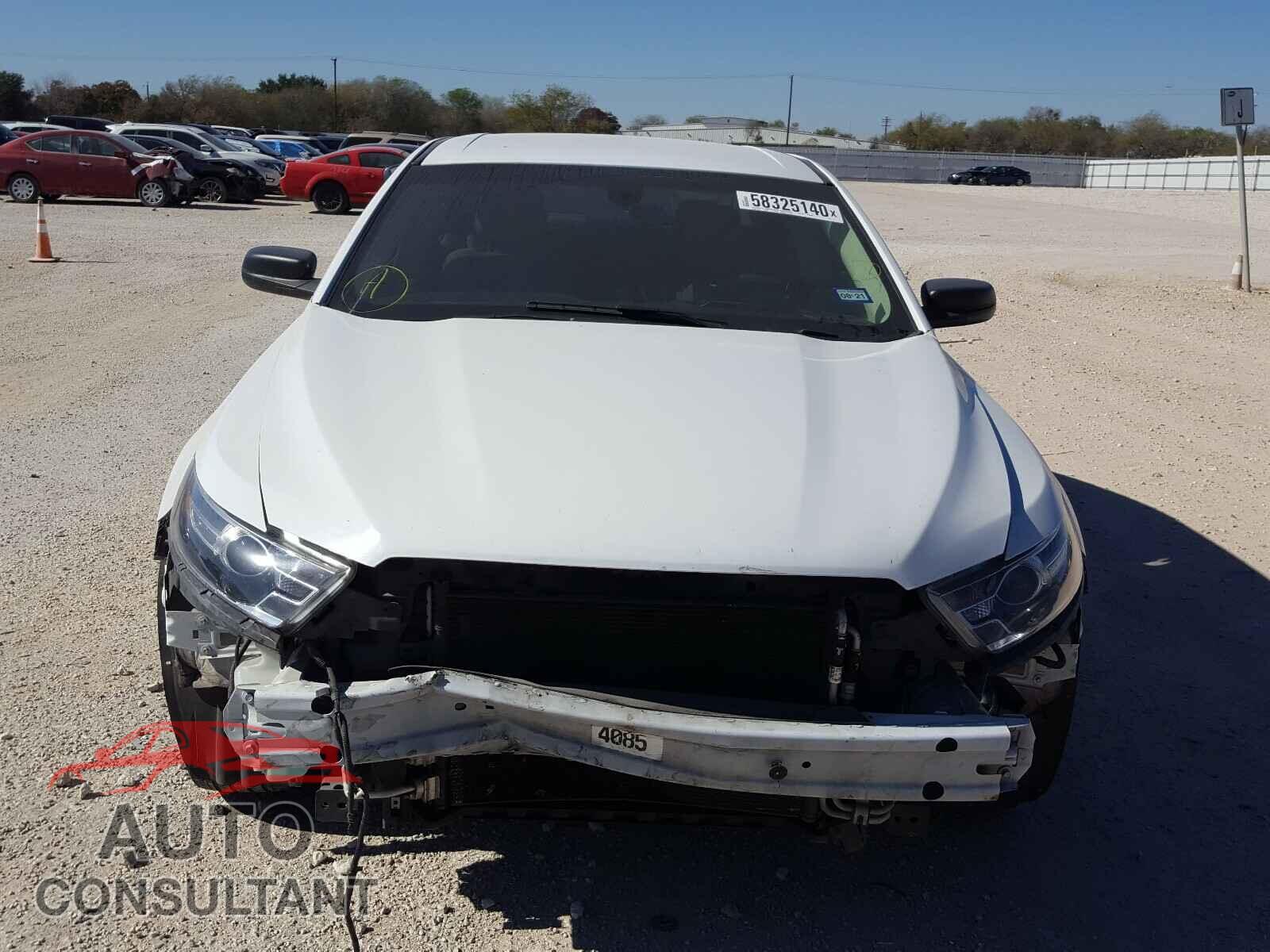 FORD TAURUS 2019 - 1FAHP2D91GG149155