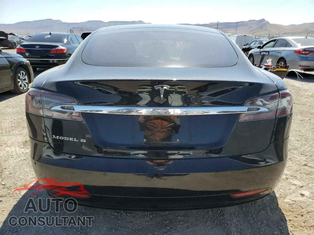 TESLA MODEL S 2017 - 5YJSA1E16HF231222
