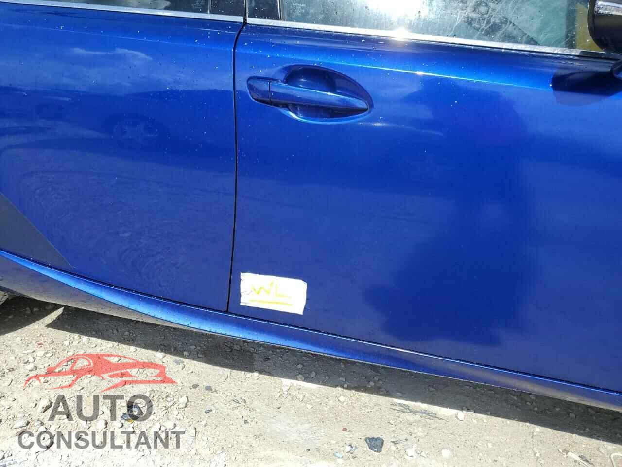 LEXUS IS 2016 - JTHBA1D26G5001723