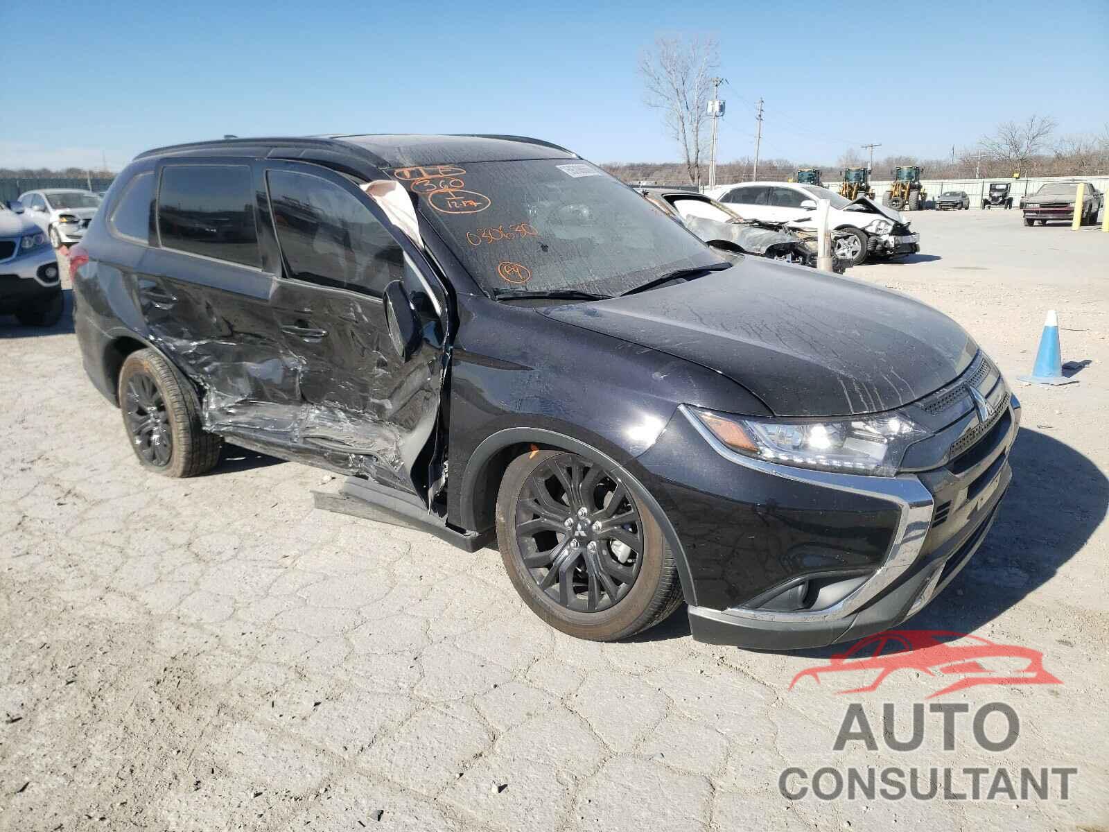 MITSUBISHI OUTLANDER 2019 - JA4AD3A30KZ030630