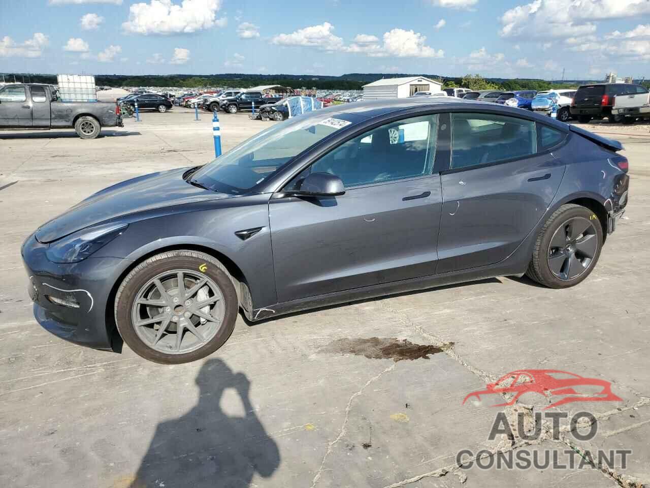 TESLA MODEL 3 2023 - 5YJ3E1EA3PF613084