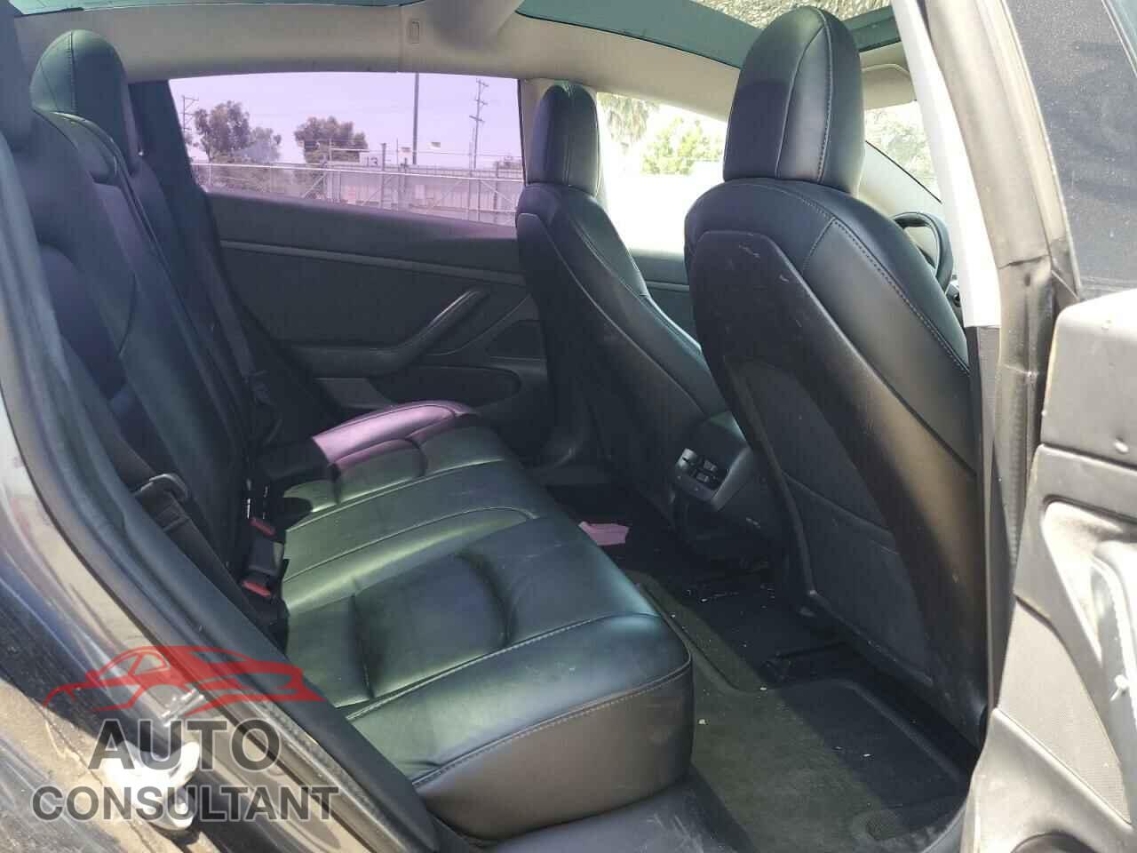 TESLA MODEL 3 2020 - 5YJ3E1EA8LF644860