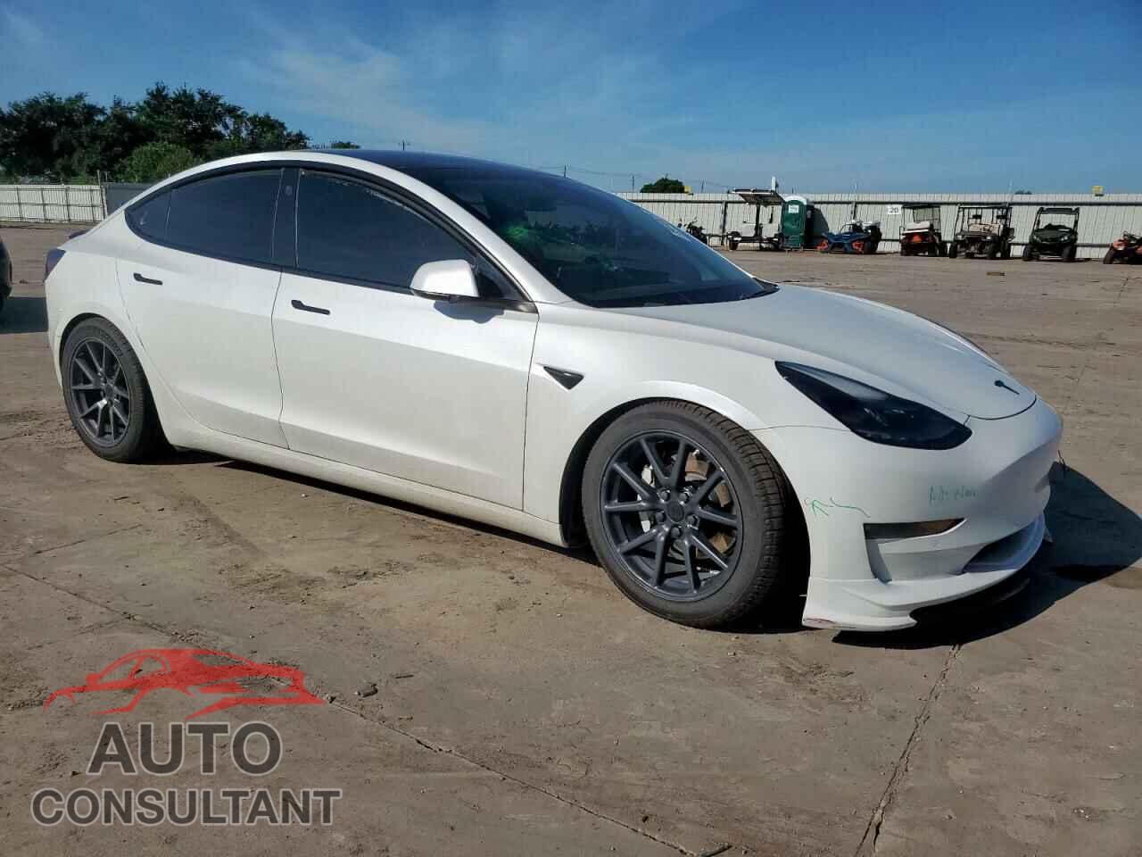 TESLA MODEL 3 2021 - 5YJ3E1EBXMF002330