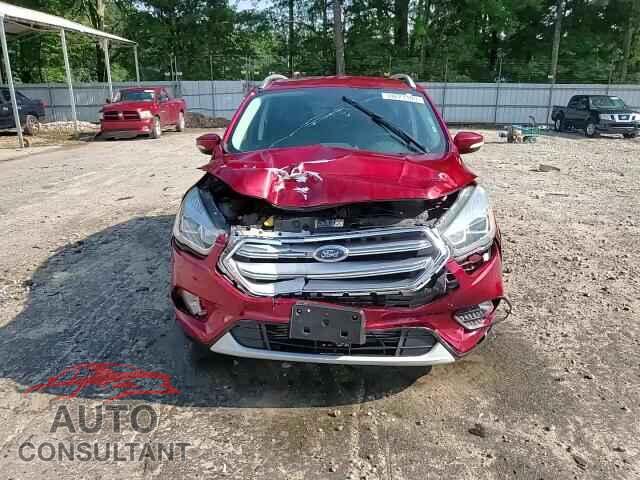 FORD ESCAPE 2017 - 1FMCU9J97HUC99439