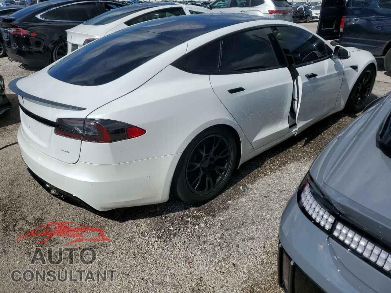 TESLA MODEL S 2021 - 5YJSA1E69MF442016