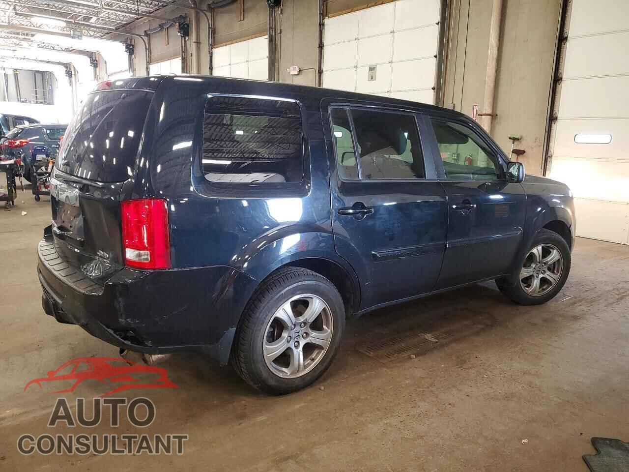 HONDA PILOT 2014 - 5FNYF4H52EB002222