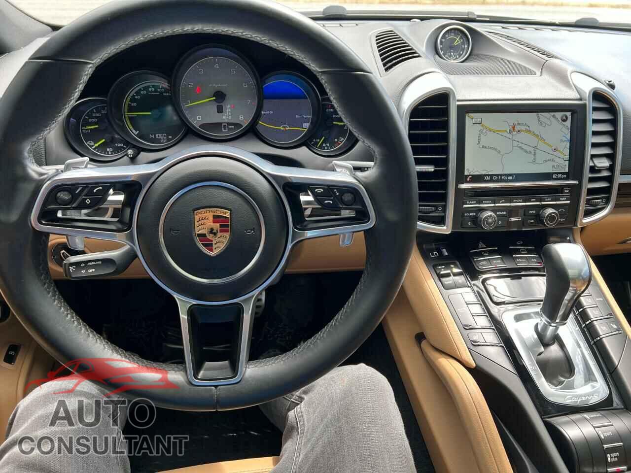 PORSCHE CAYENNE 2016 - WP1AE2A29GLA62277