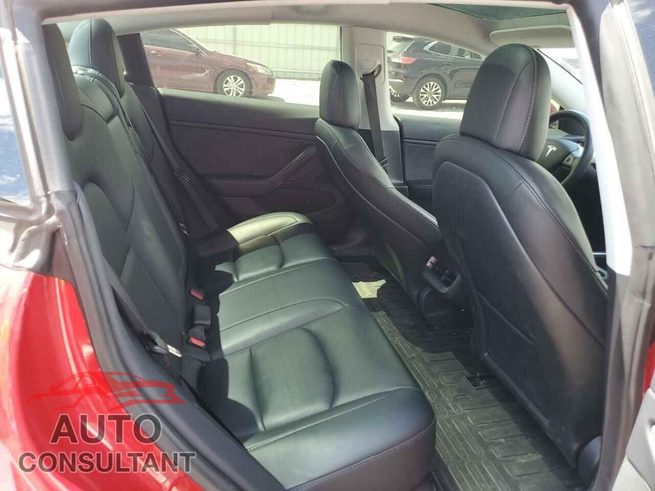 TESLA MODEL 3 2021 - 5YJ3E1EB8MF902692