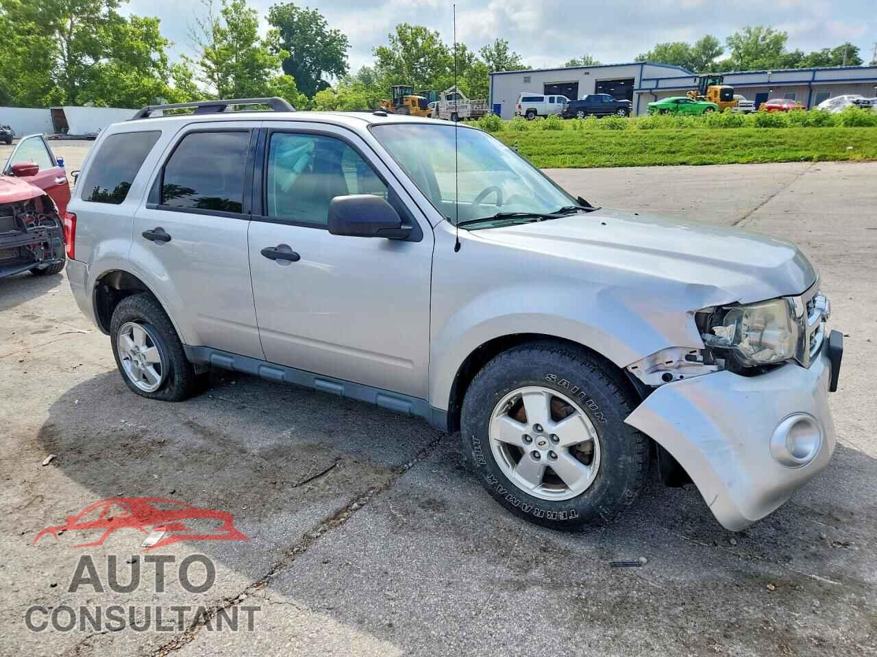 FORD ESCAPE 2011 - 1FMCU0DG4BKA69317