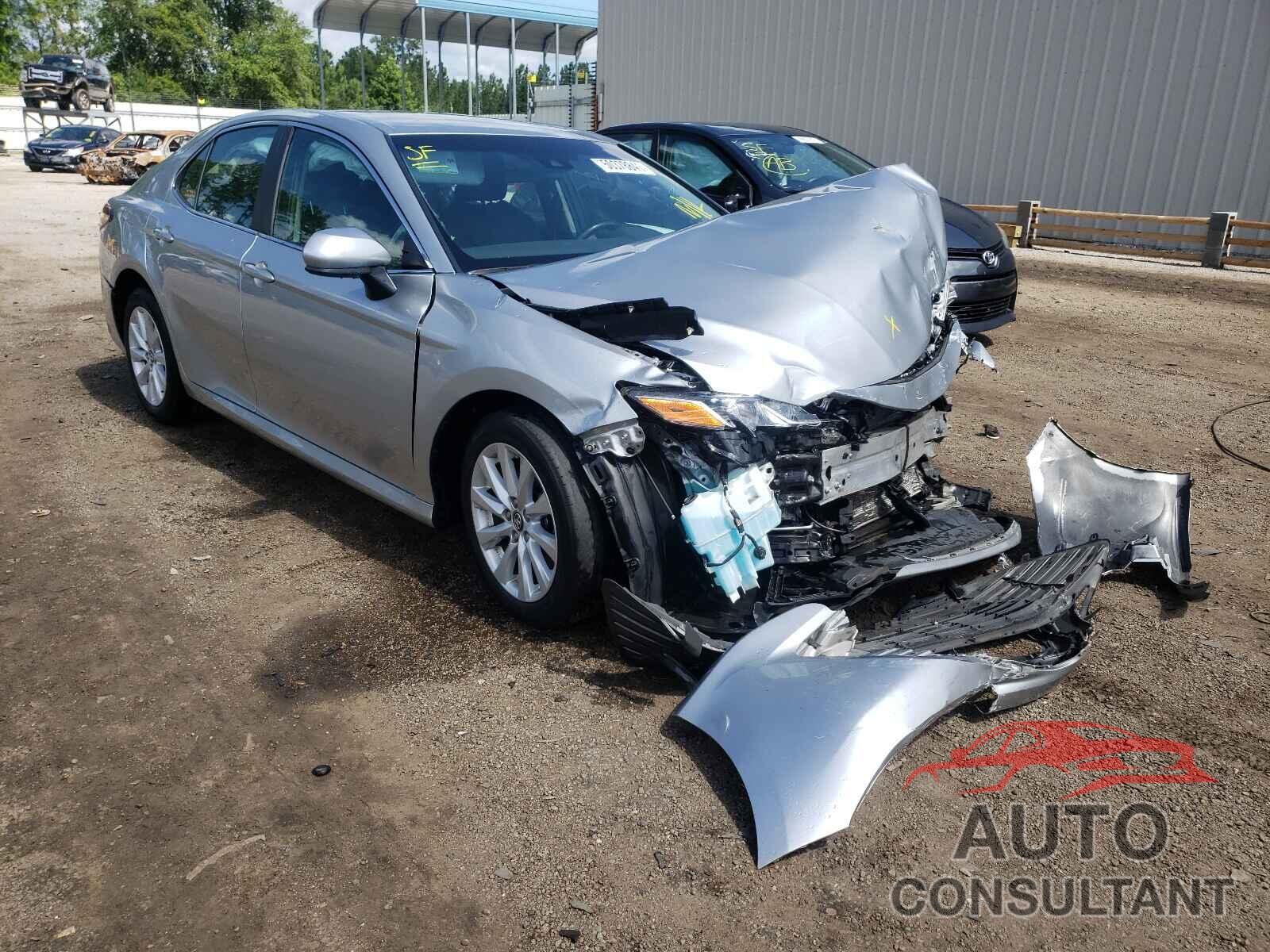 TOYOTA CAMRY 2018 - 4T1B11HK5JU625209