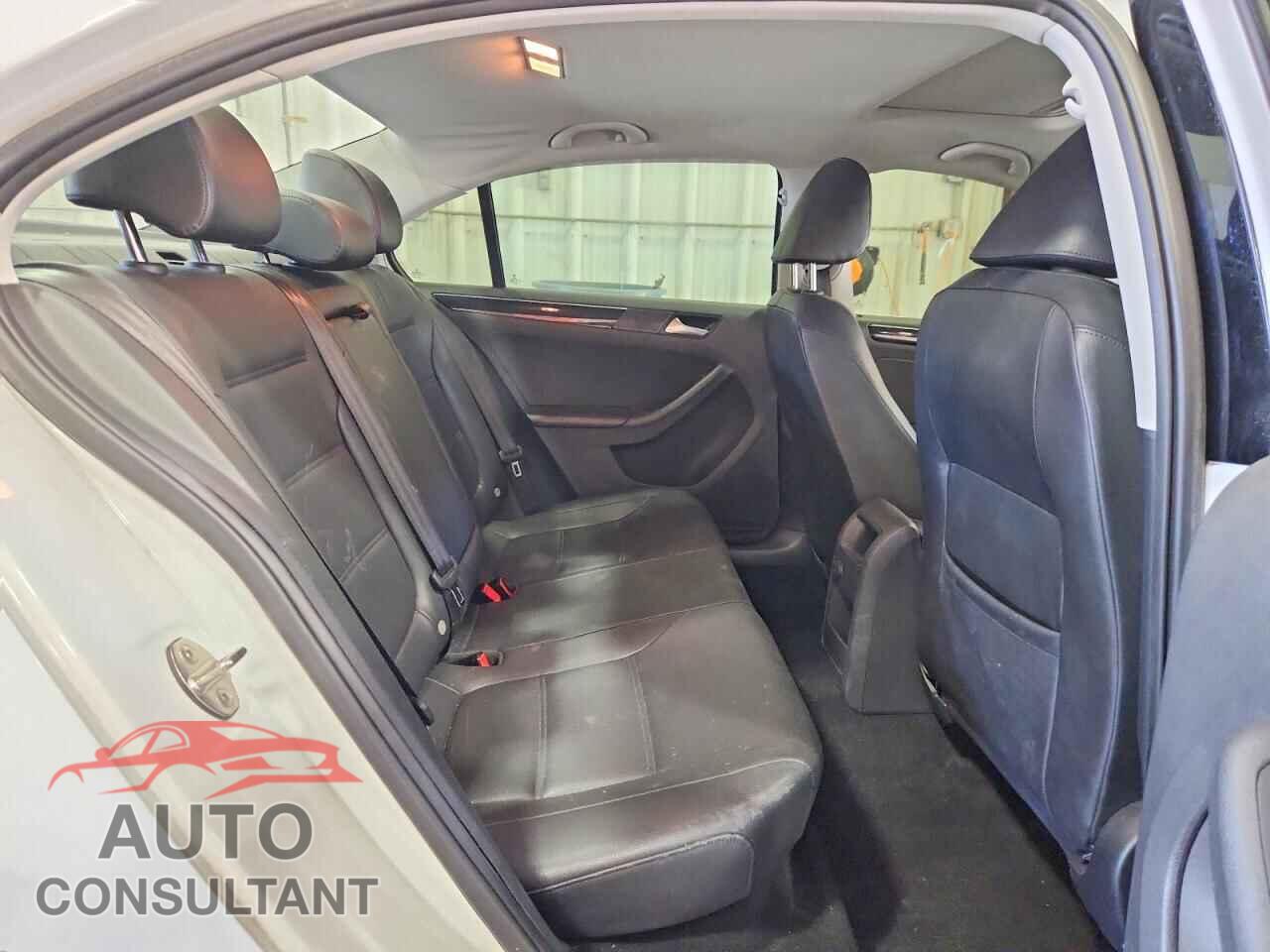 VOLKSWAGEN JETTA 2017 - 3VWL17AJ2HM303362