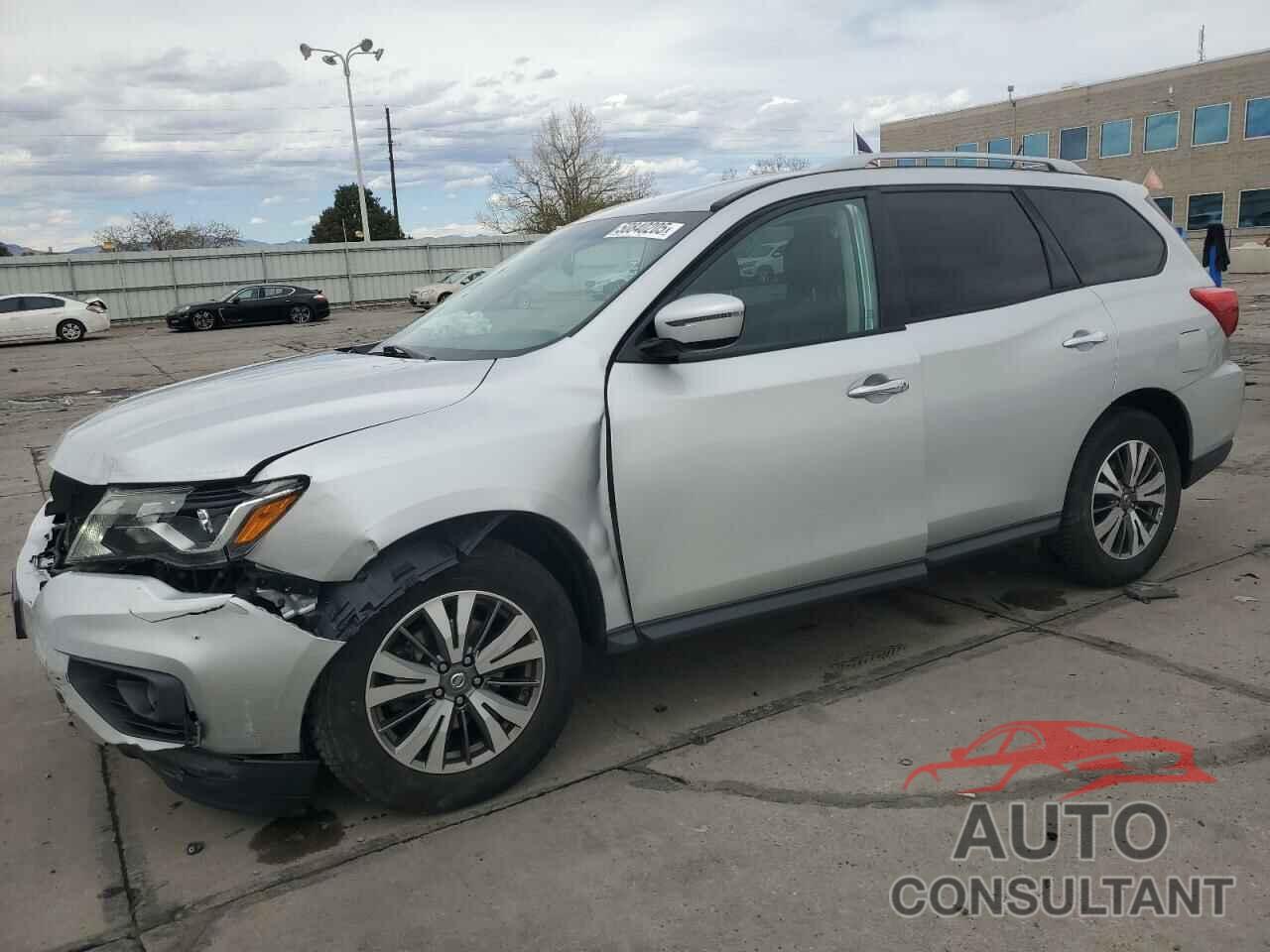 NISSAN PATHFINDER 2017 - 5N1DR2MM0HC650405