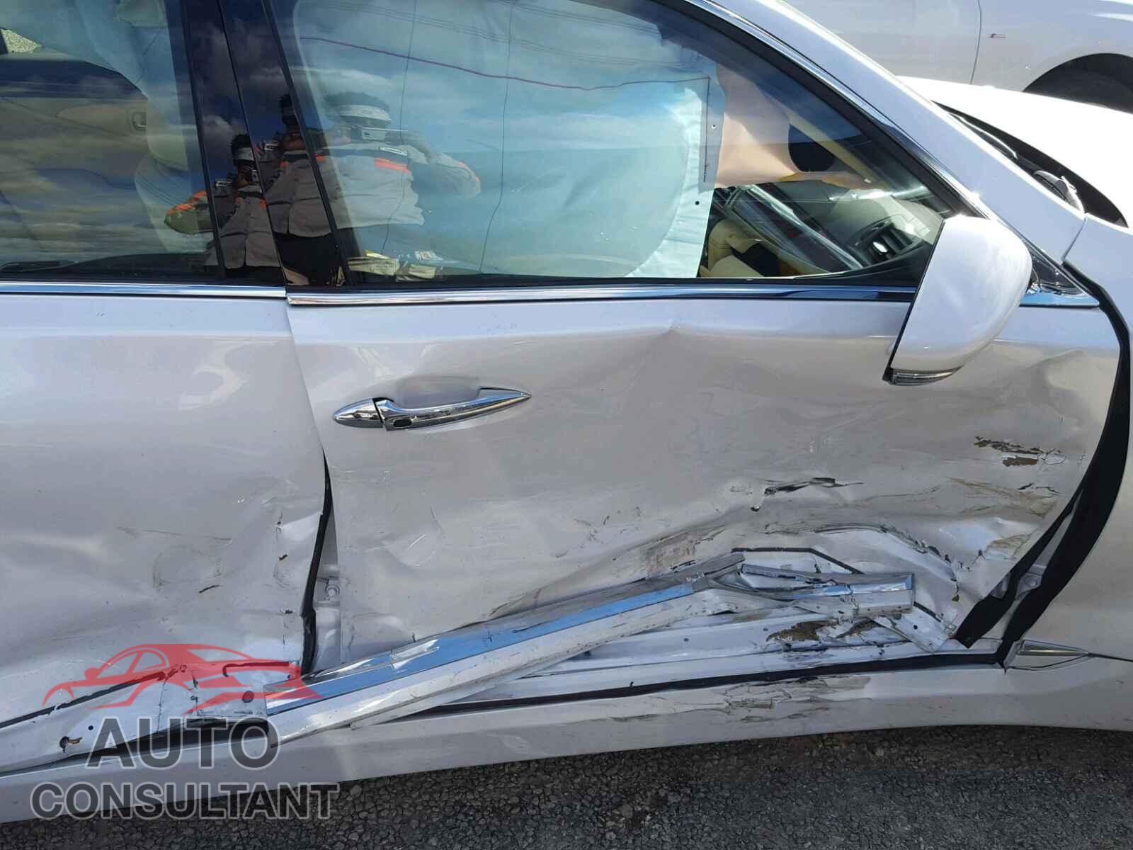 LEXUS LS460 2017 - JTHBL5EF4H5143475