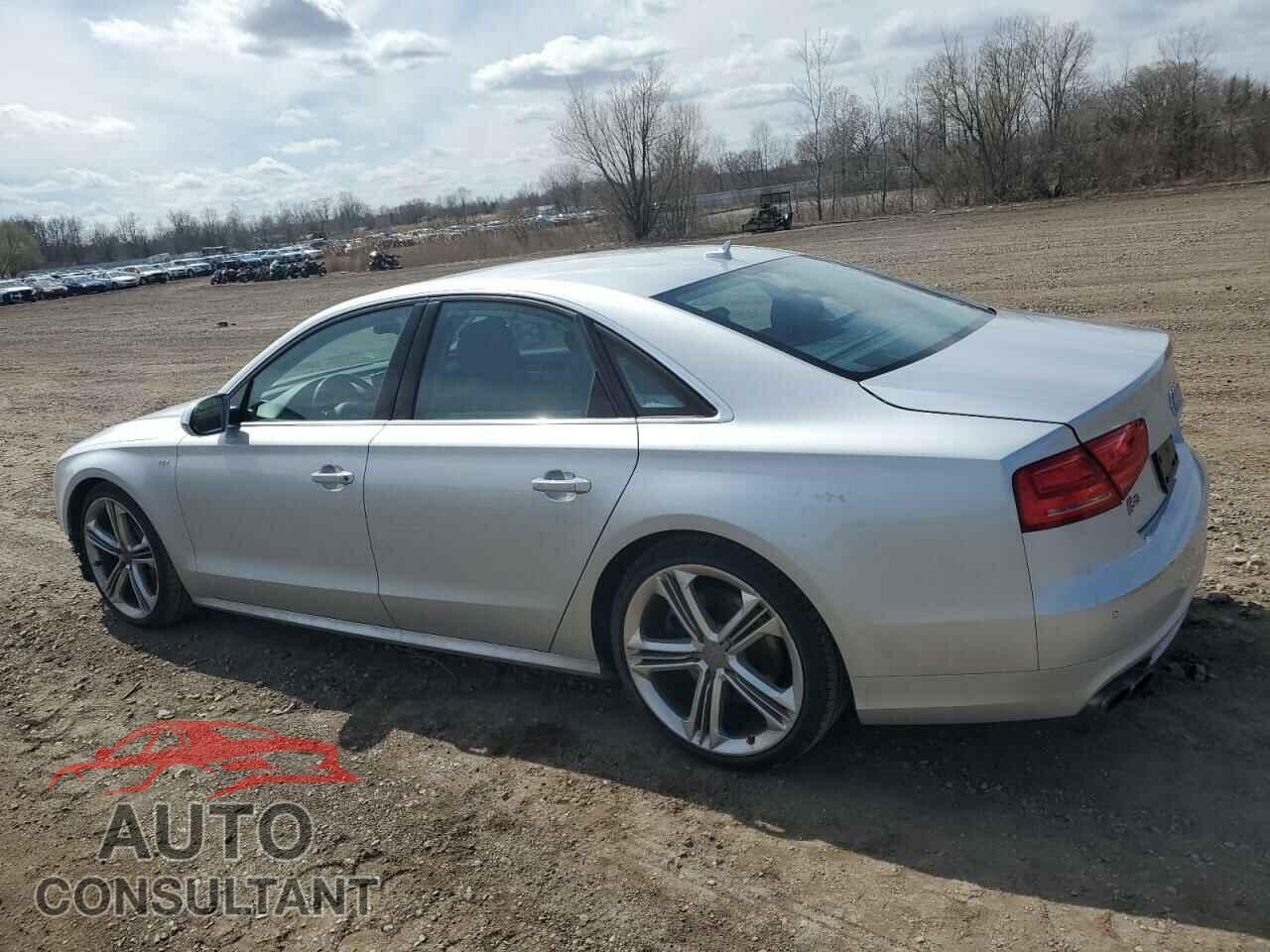 AUDI S8 2013 - WAUD2AFD1DN010425