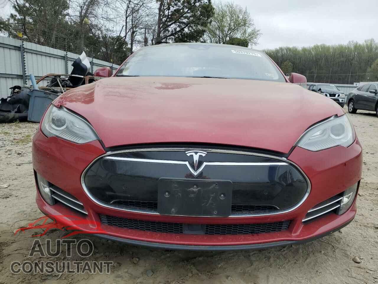 TESLA MODEL S 2015 - 5YJSA1E29FF112716