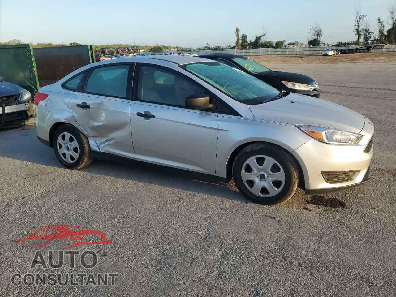 FORD FOCUS 2017 - 1FADP3E22HL282361