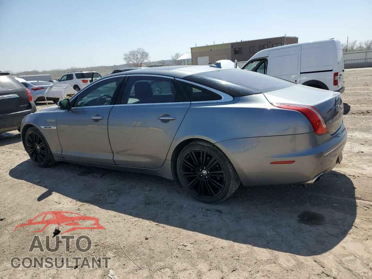 JAGUAR XJ 2013 - SAJWJ2GD7D8V51188