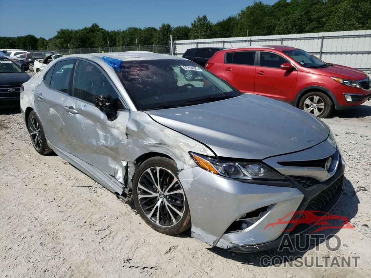 TOYOTA CAMRY 2018 - 4T1B11HK9JU616464