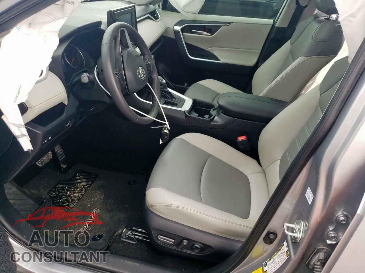 TOYOTA RAV4 2021 - 2T3C1RFVXMC098605