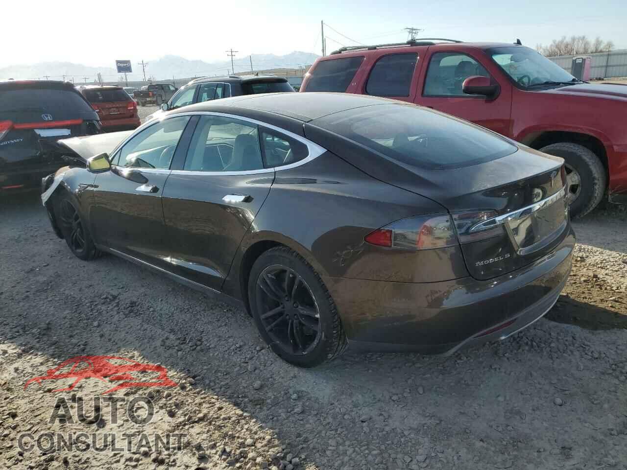 TESLA MODEL S 2013 - 5YJSA1CN7DFP25010