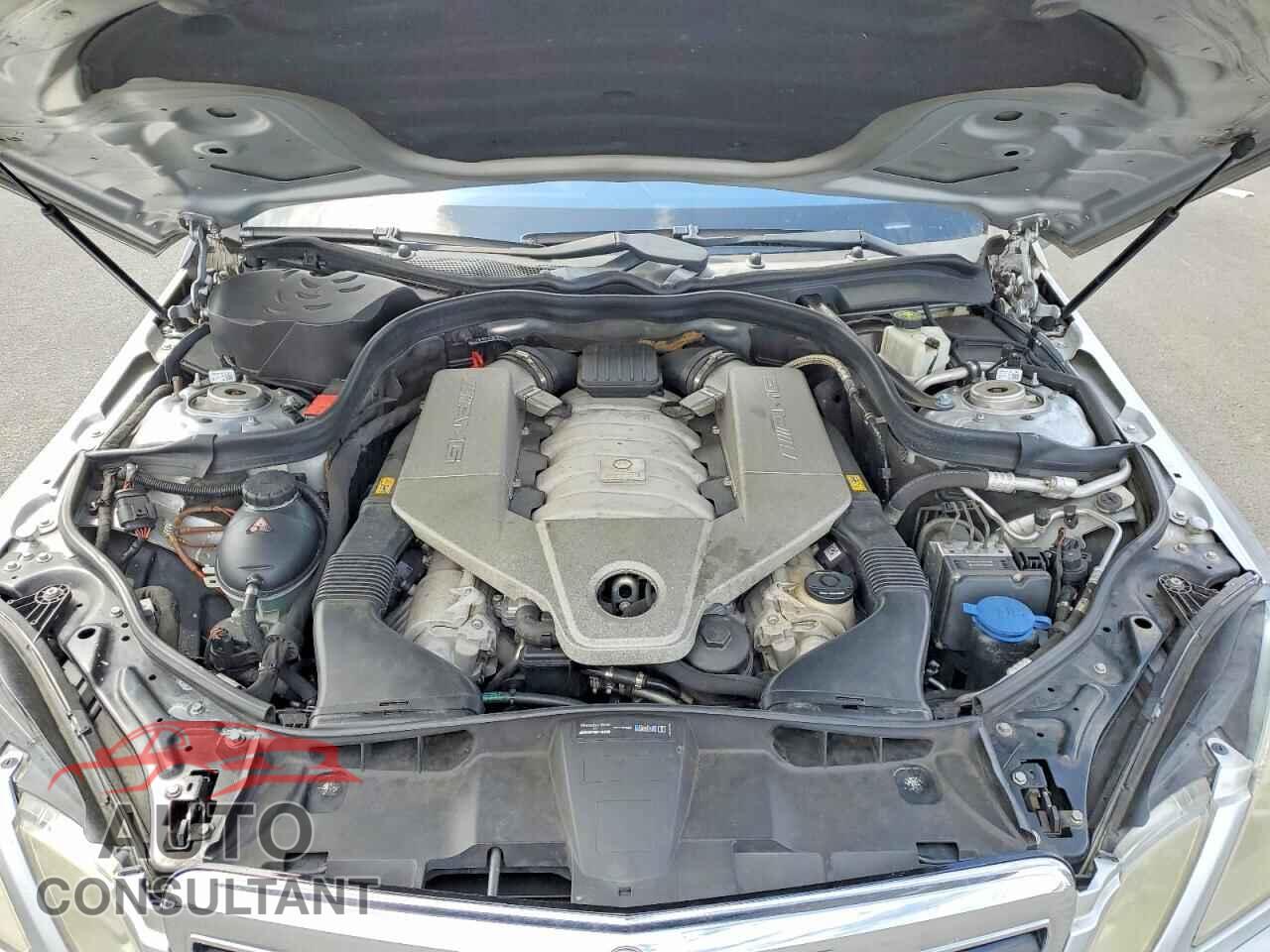 MERCEDES-BENZ E-CLASS 2010 - WDDHF7HB2AA095498
