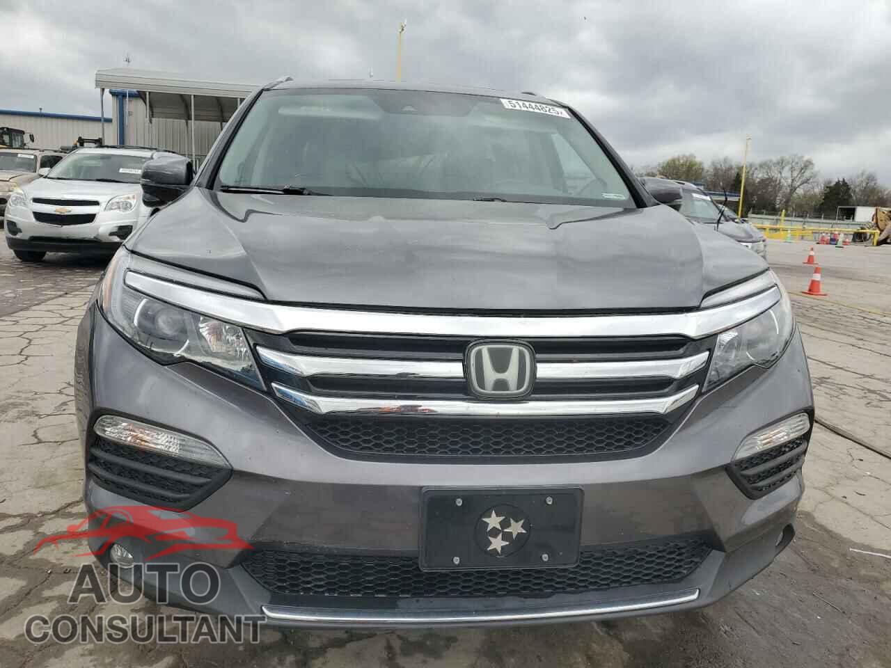 HONDA PILOT 2017 - 5FNYF5H96HB009493
