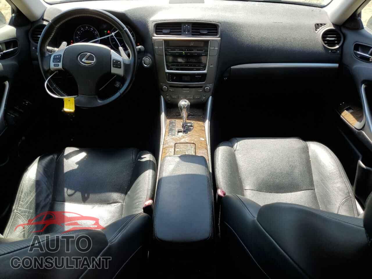 LEXUS IS 2013 - JTHCF5C25D2036068