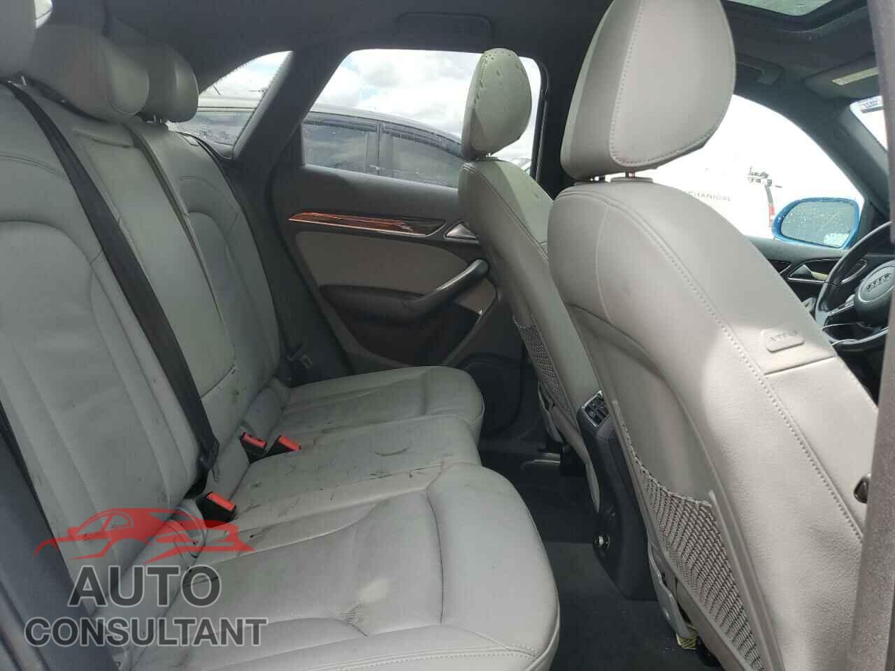 AUDI Q3 2016 - WA1BFCFS3GR005372