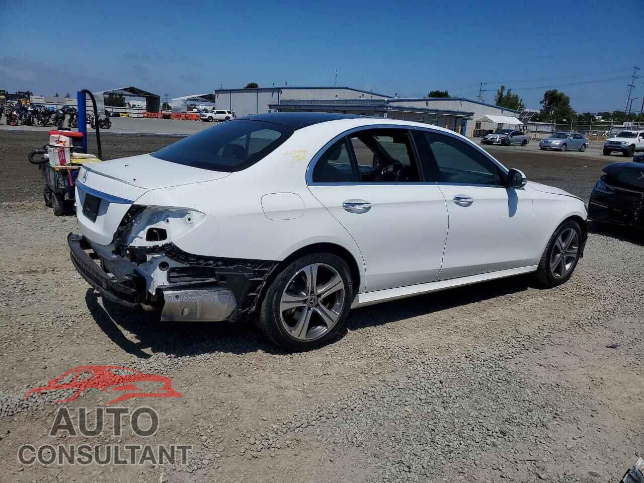 MERCEDES-BENZ E-CLASS 2020 - WDDZF8DB2LA716175