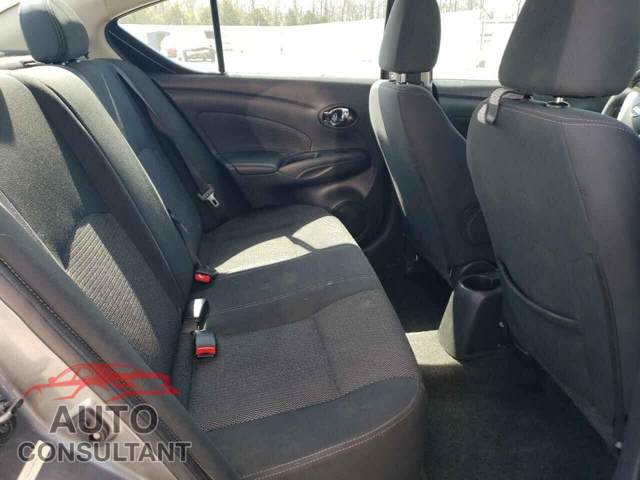 NISSAN VERSA 2019 - 3N1CN7AP3KL848949