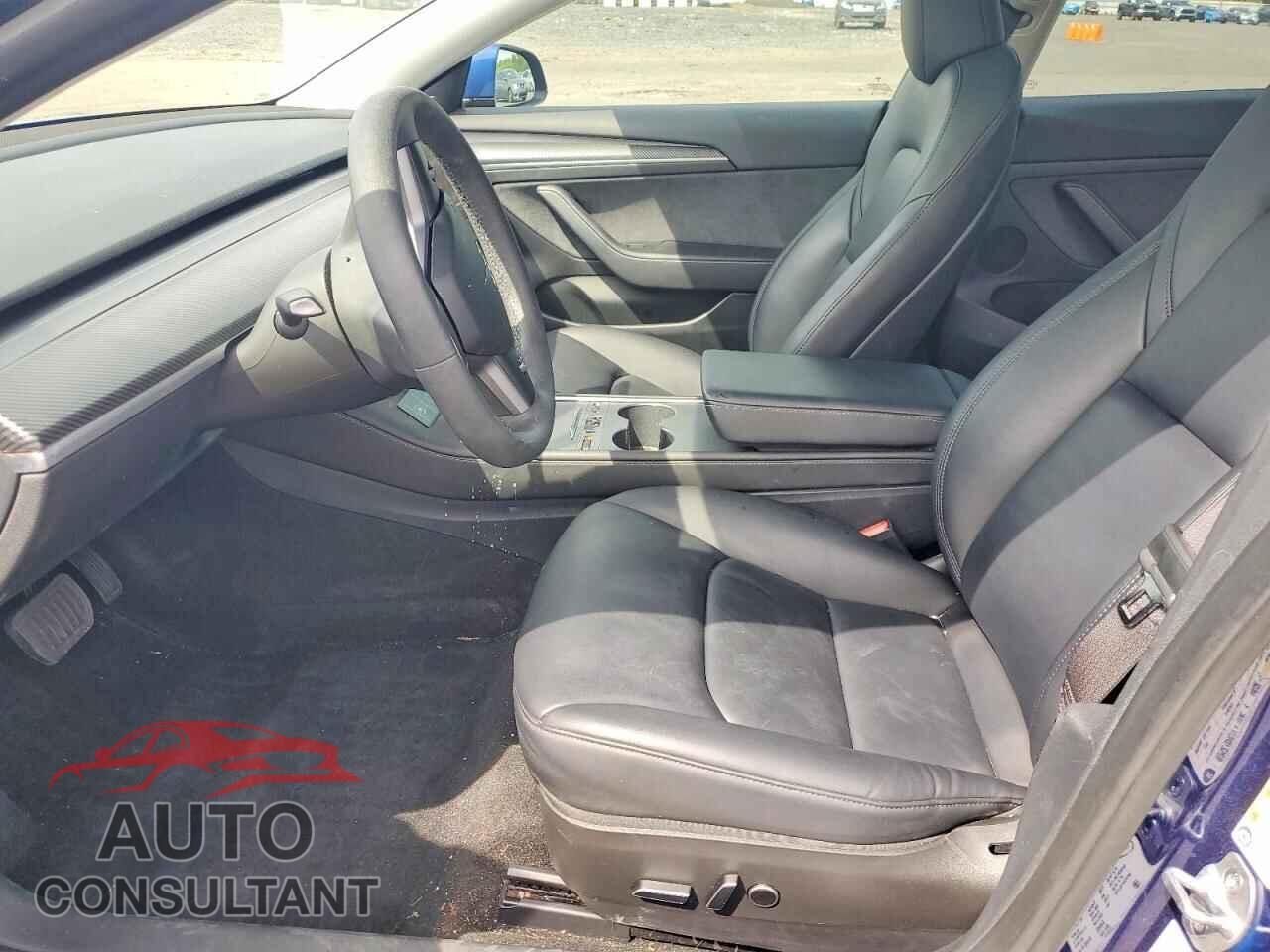 TESLA MODEL 3 2023 - 5YJ3E1EA5PF677577