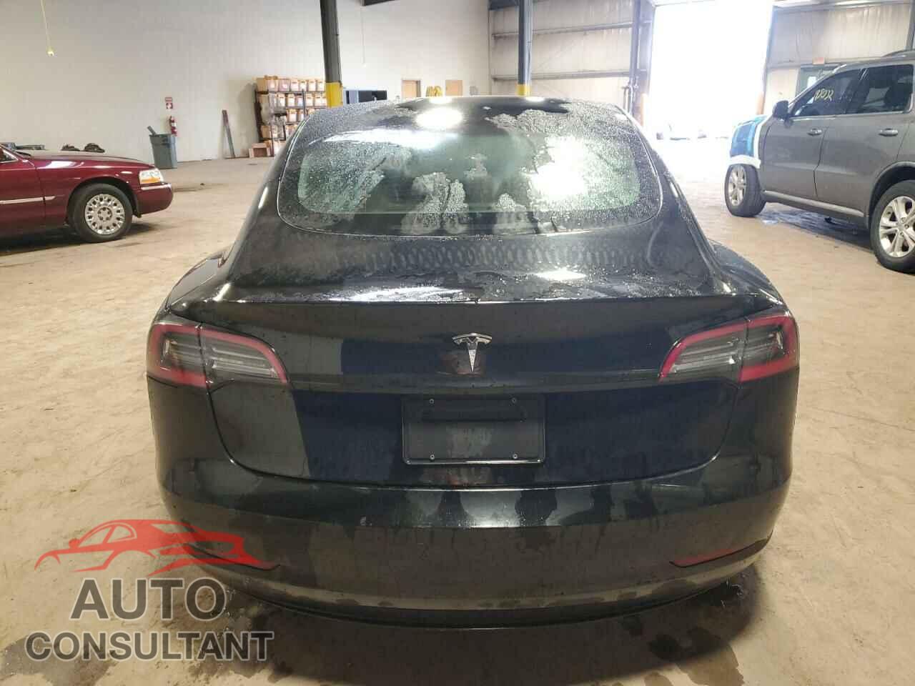 TESLA MODEL 3 2022 - 5YJ3E1EA4NF372004
