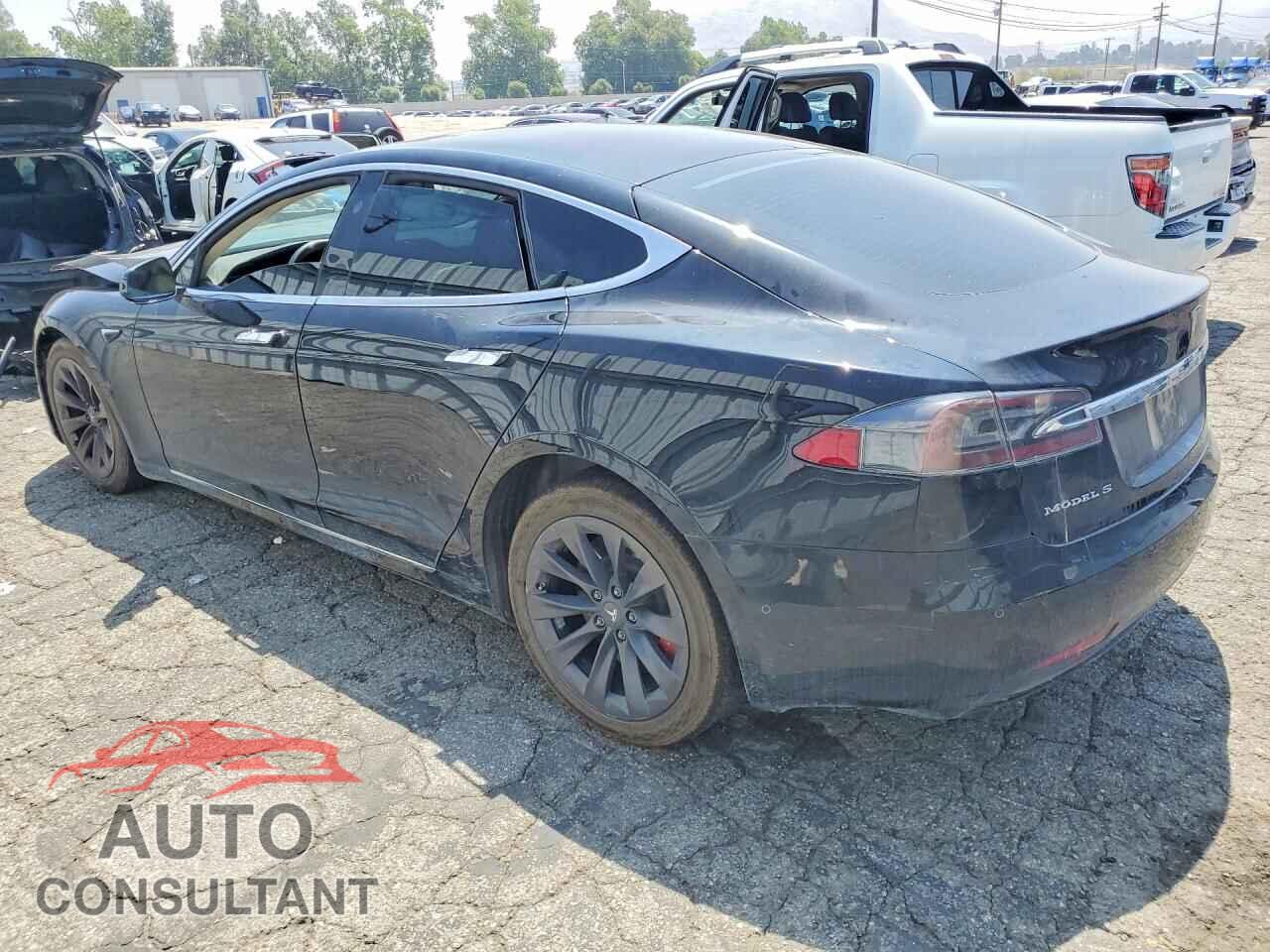 TESLA MODEL S 2018 - 5YJSA1E20JF260357