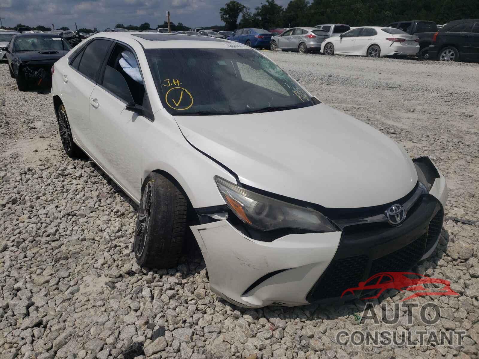 TOYOTA CAMRY 2016 - 4T1BF1FK3GU195600