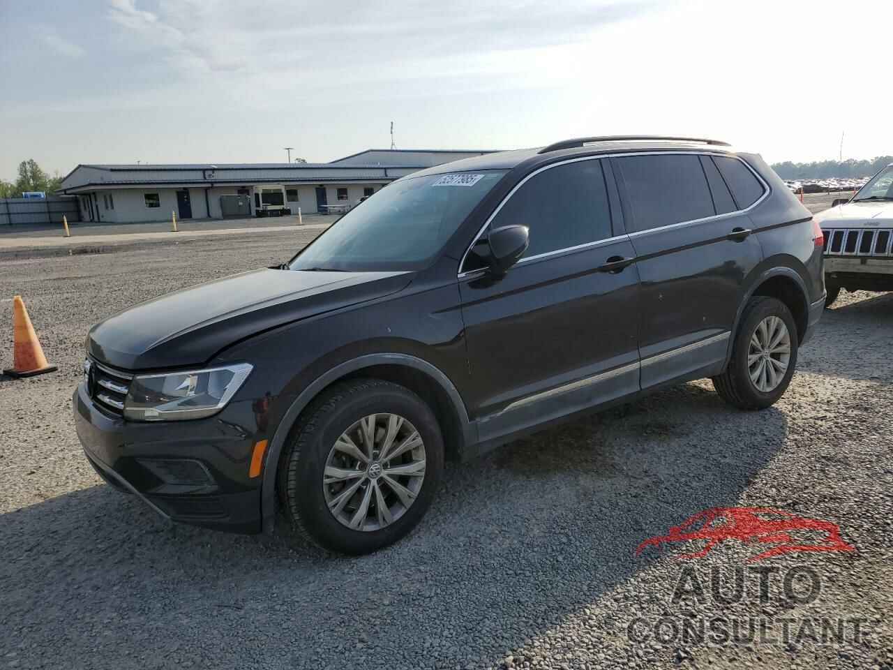 VOLKSWAGEN TIGUAN 2018 - 3VV3B7AX3JM071222