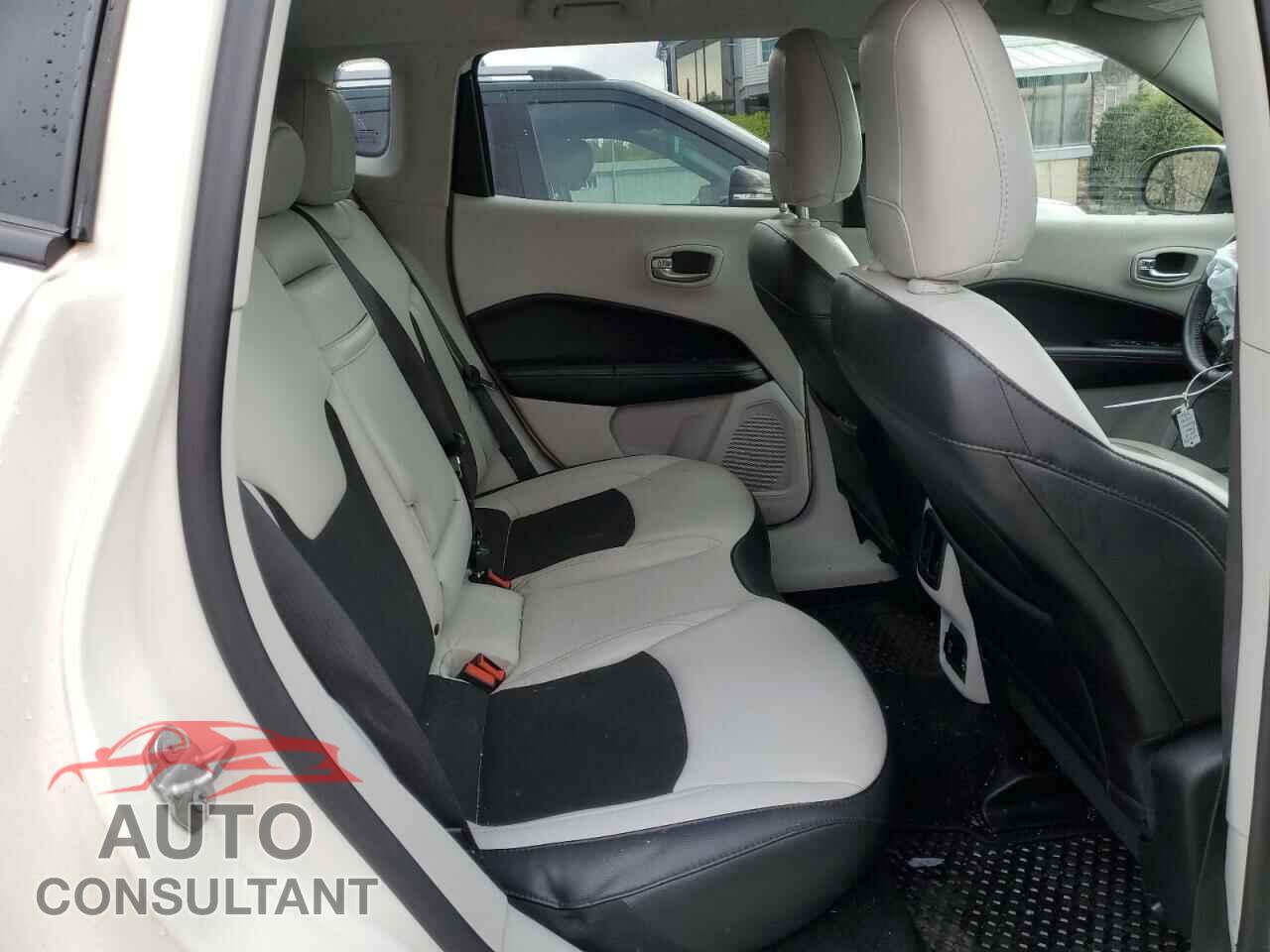 JEEP COMPASS 2019 - 3C4NJDBB8KT655974
