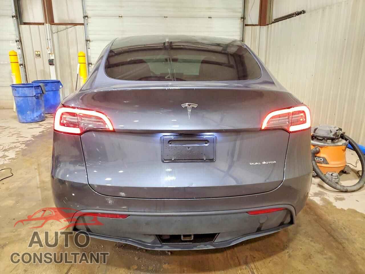 TESLA MODEL Y 2023 - 7SAYGDEE2PF885746