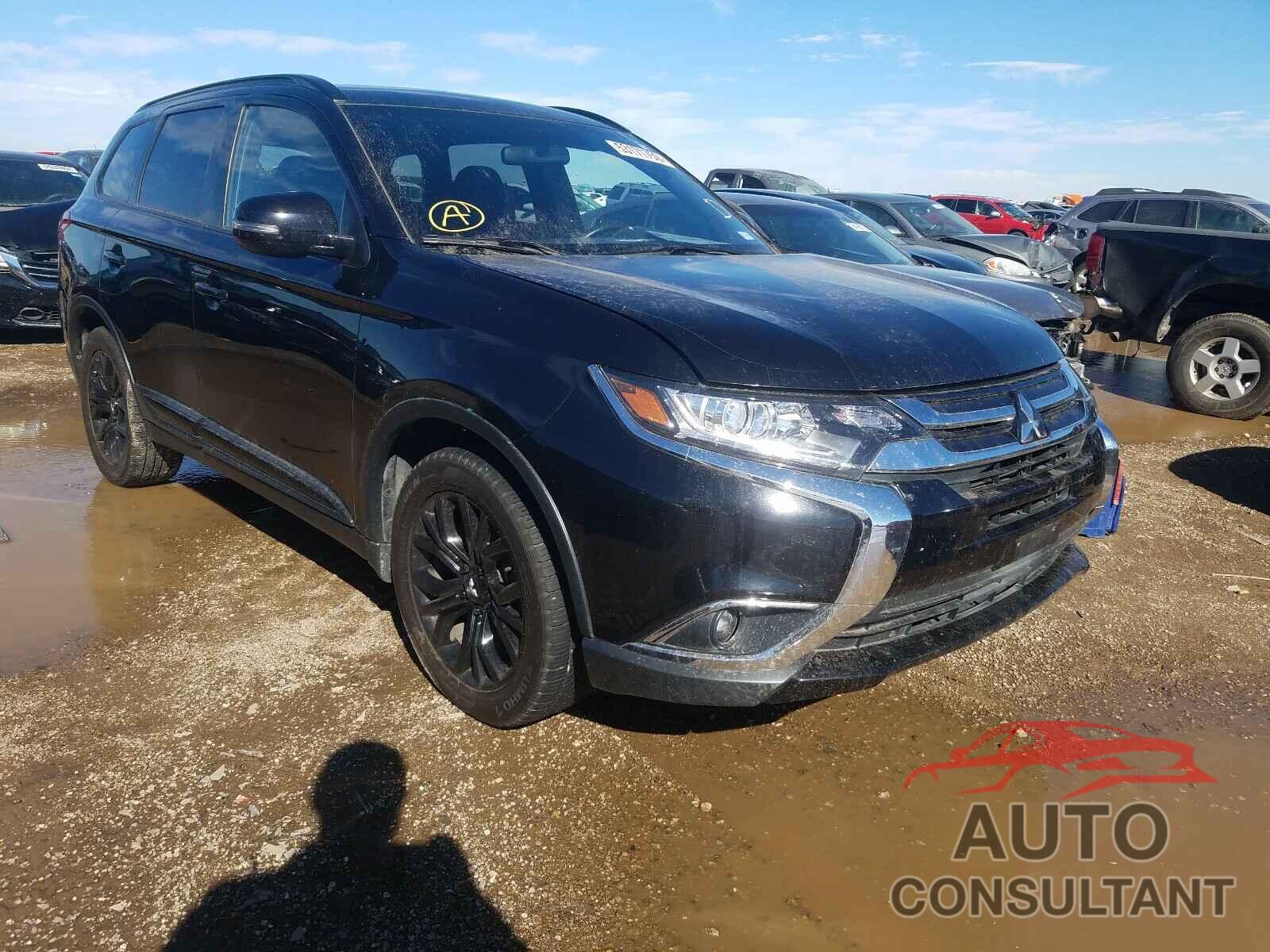 MITSUBISHI OUTLANDER 2018 - JA4AD3A36JZ021803