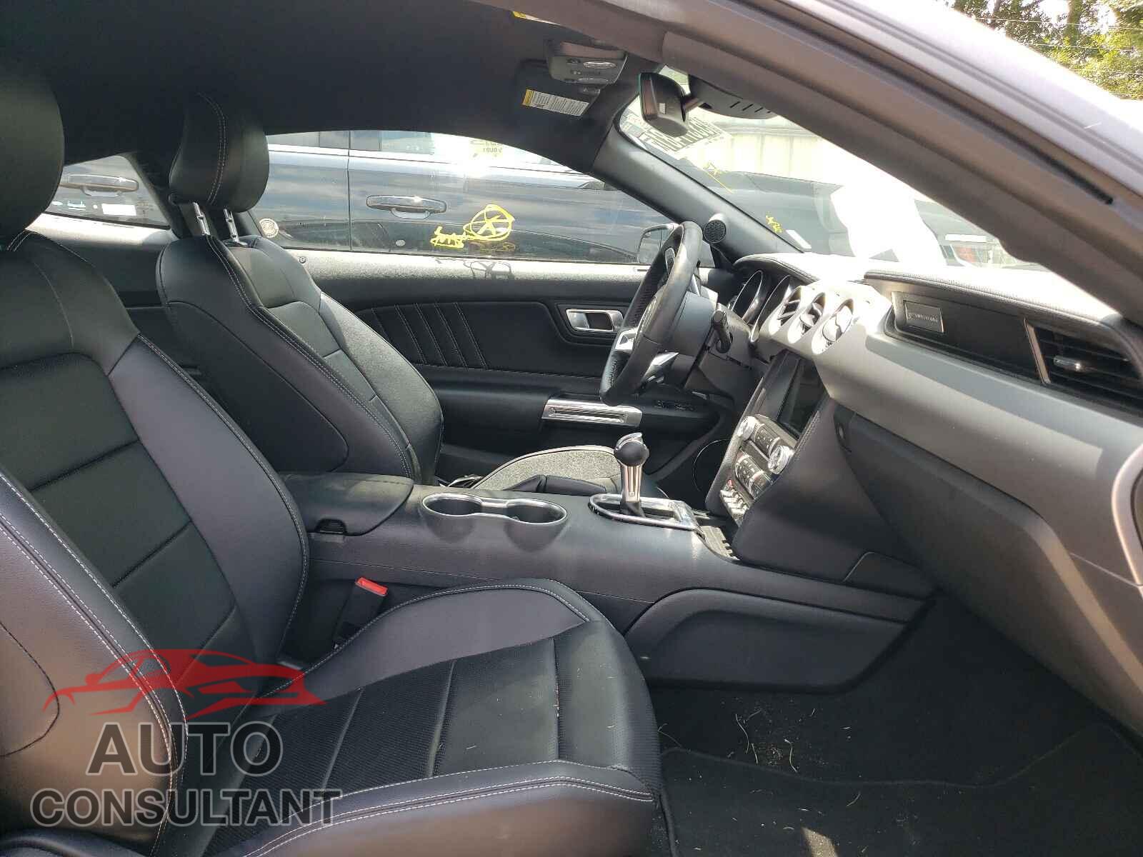 FORD MUSTANG 2021 - 1FA6P8TH4M5114071